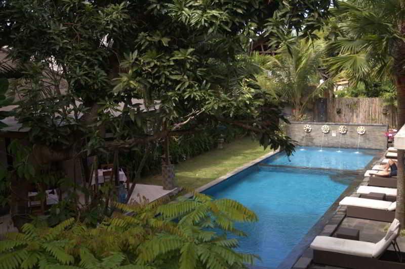 Puri Maharani Boutique Hotel デンパサール エクステリア 写真